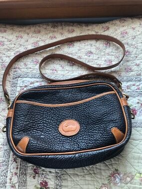Dooney and Bourke shoulder Duck camera bag